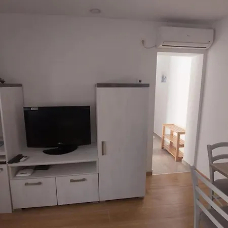 Apartment Apartman Zara *