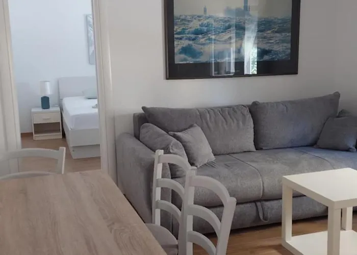 Apartment Apartman Zara